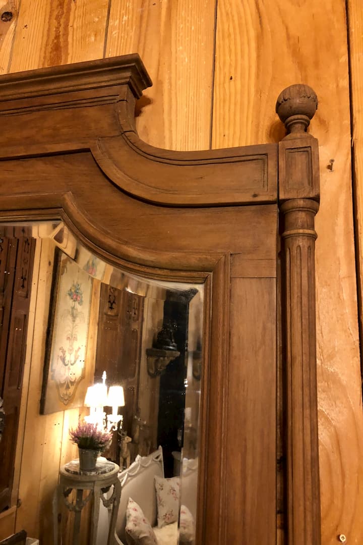 Miroir style Louis xvi en bois brut