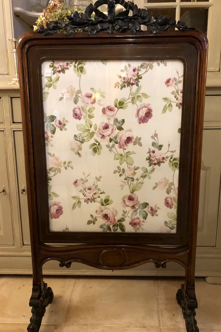 Pare feu en bois style Louis xvi.