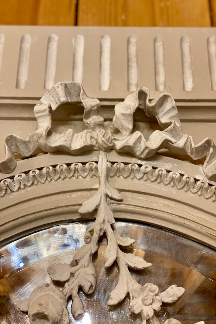 Miroir étroit style Louis XVI