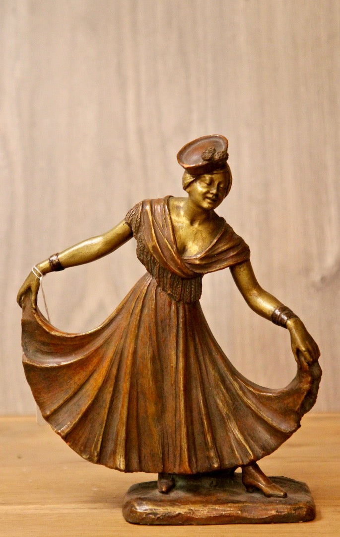 Statue en terre-cuite style oriental